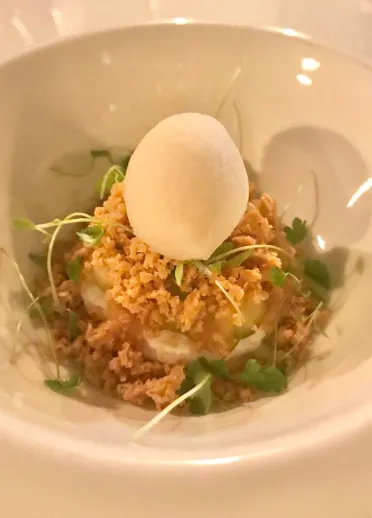 Eine Schüssel mit Essen