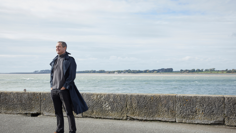 Ifor ap Glyn with views of the Sea