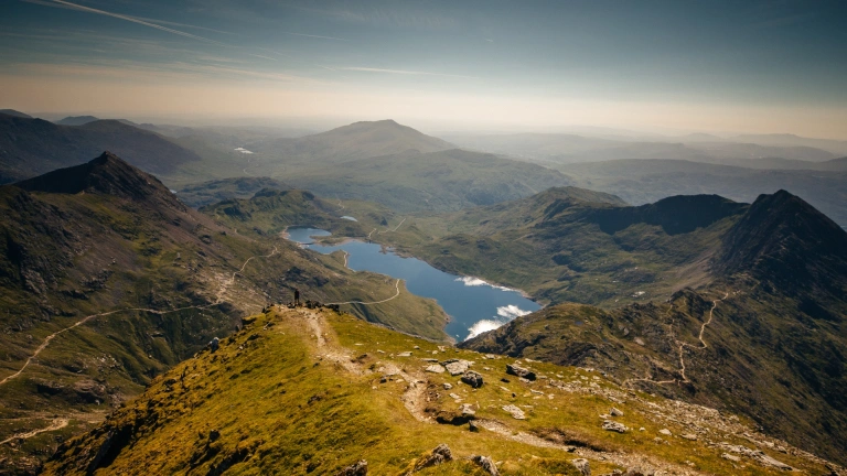 A view over mountains and lakes.